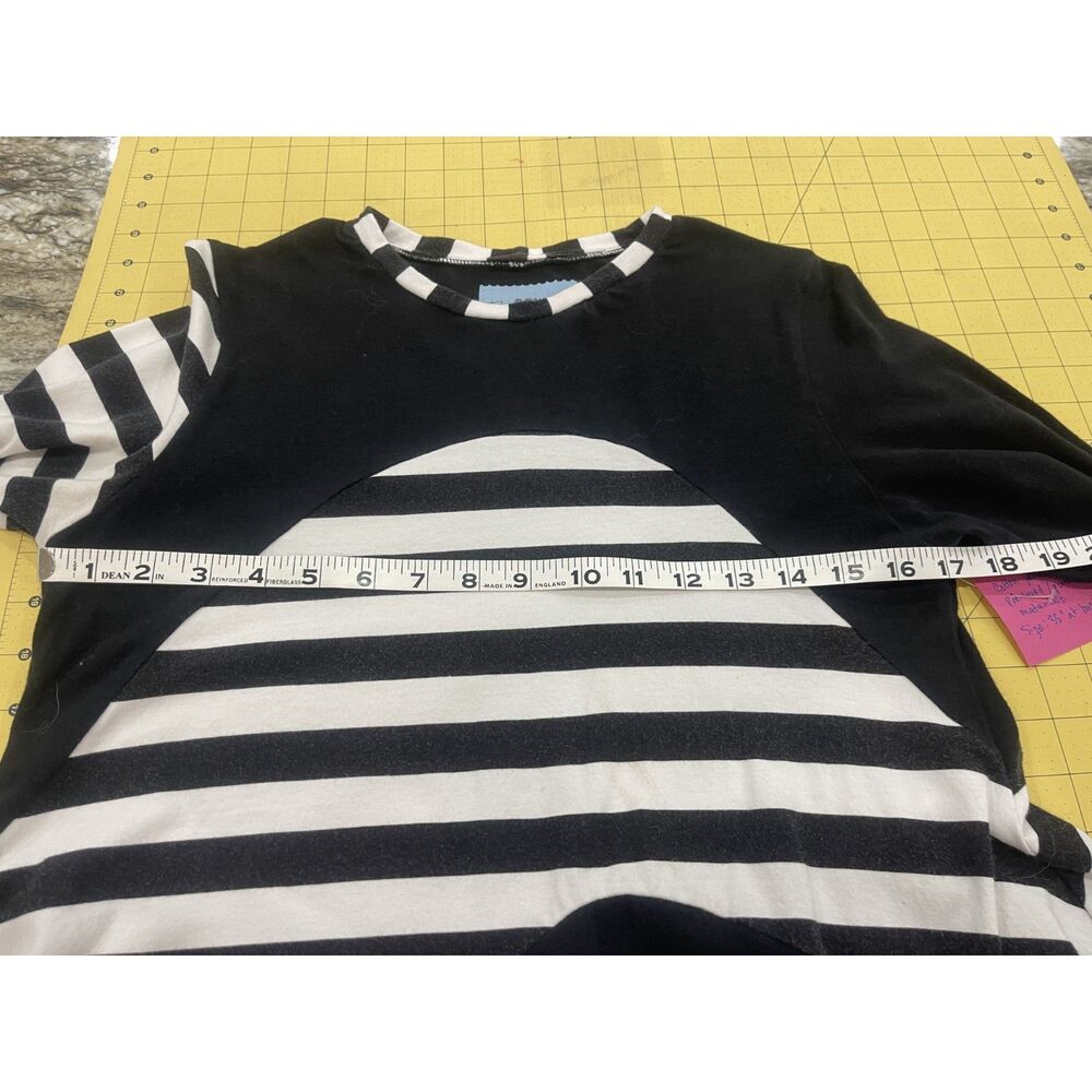 Handmade Black and White and Stripes Colorblocked asymmeterical Tunic, Size M - Picture 4 of 8